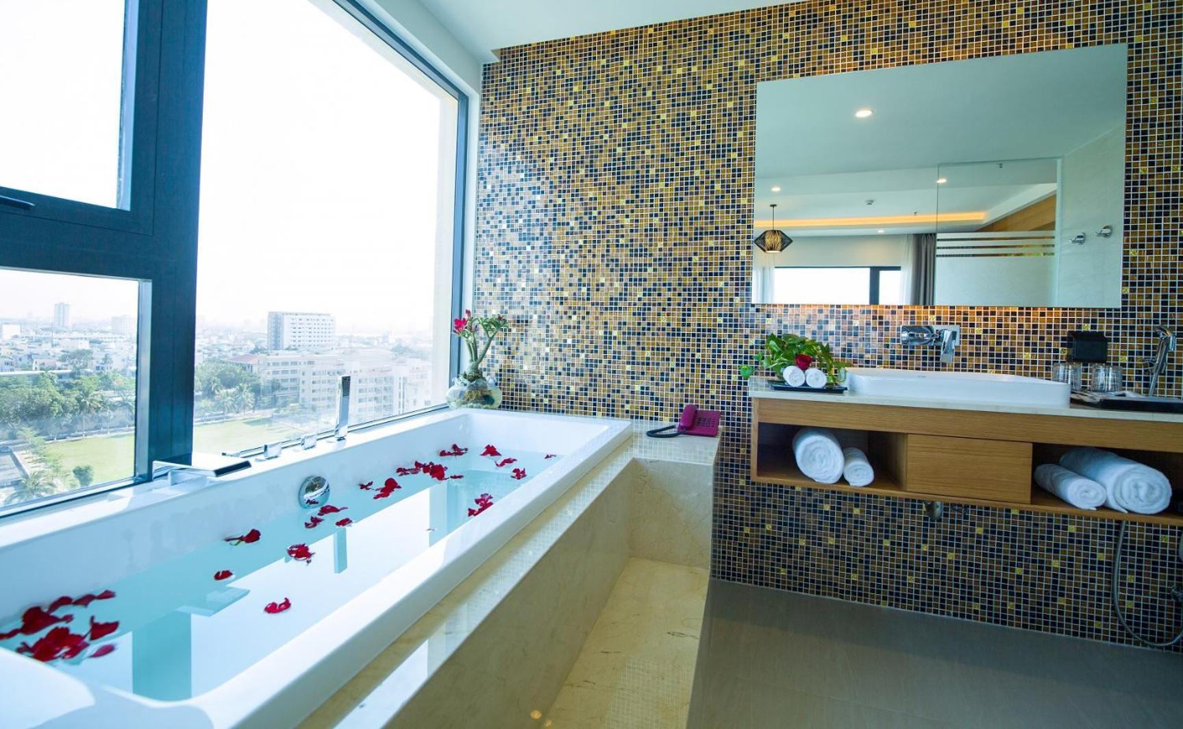 Nam Hotel & Residences Дананг Екстер'єр фото